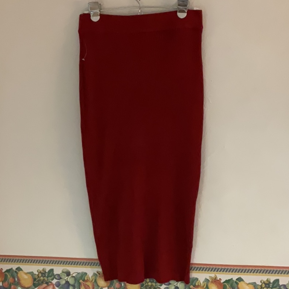 Sale! Cable & Gauge Ribbed Knit Pencil Skirt, Size S, Red, NWOT - Picture 2 of 6